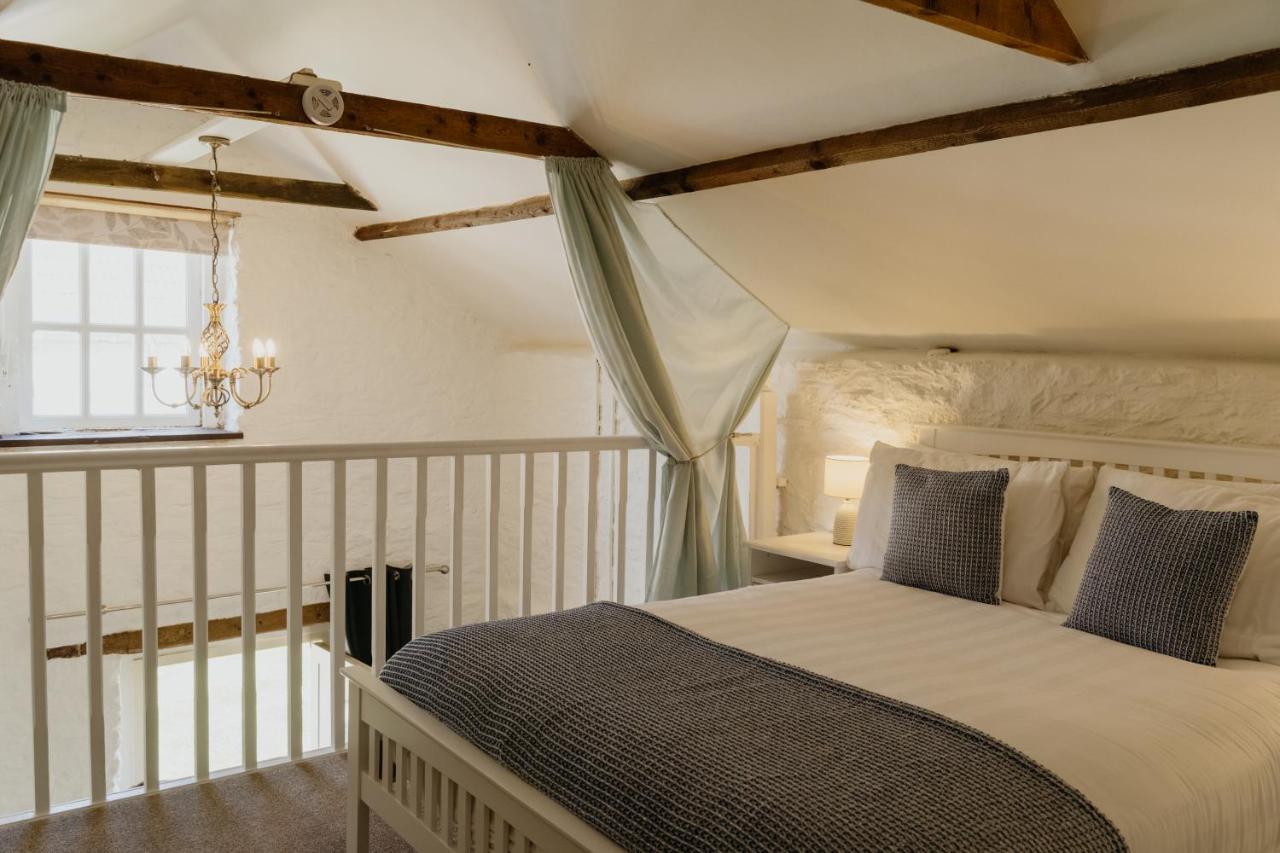 Little England Retreats - Cottage, Yurt And Shepherd Huts Othery Exterior photo