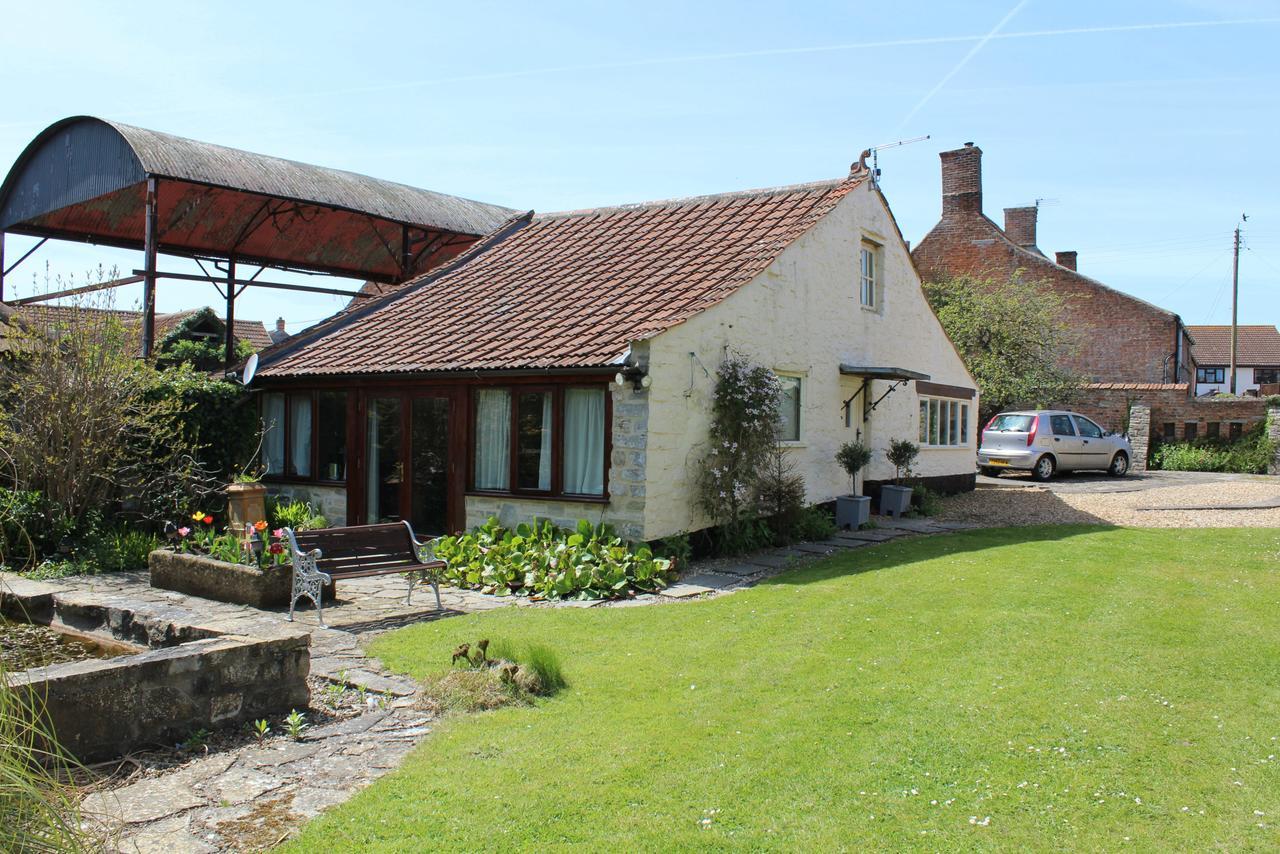 Little England Retreats - Cottage, Yurt And Shepherd Huts Othery Exterior photo